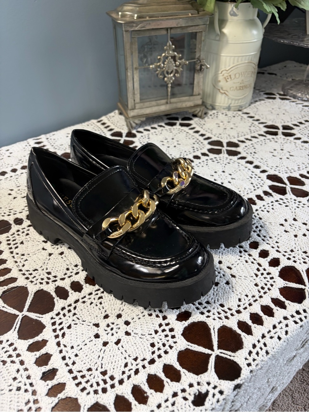 Guess Hillford Chunky Lug Sole Black Patent Leather Loafers w/ Gold Chain